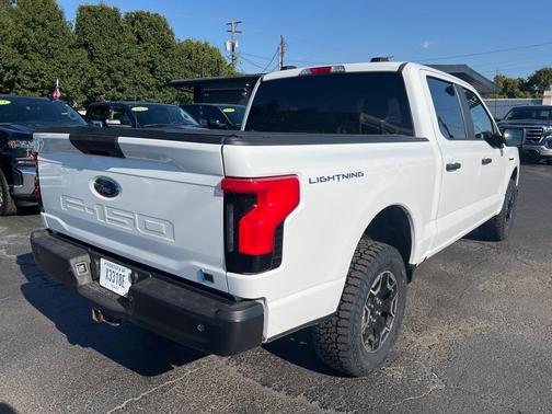 2022 Ford F-150 Lightning Pro