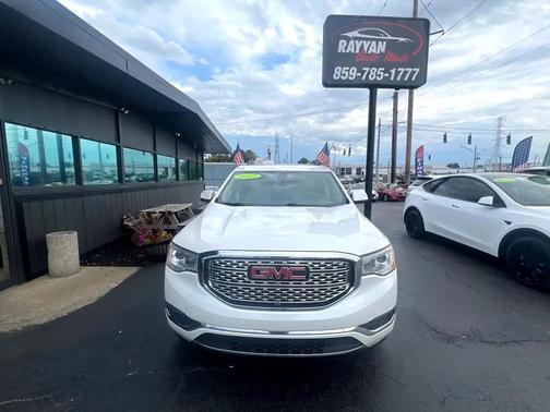 2017 GMC Acadia Denali