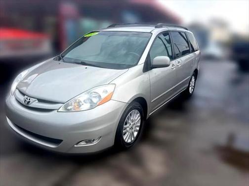 2009 Toyota Sienna XLE