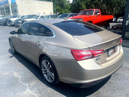 2022 Chevrolet Malibu FWD LT