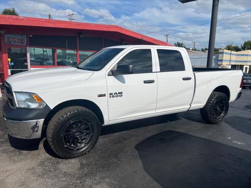 2016 RAM 1500 ST