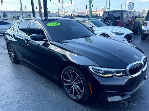 2019 BMW 330 330i Sedan