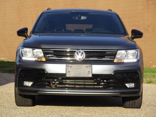 2021 Volkswagen Tiguan 2.0T SE R-Line Black