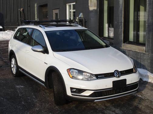 2017 Volkswagen Golf Alltrack TSI SE