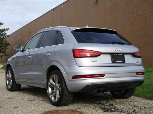 2017 Audi Q3 2.0T Premium Plus