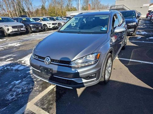2019 Volkswagen Golf Alltrack TSI S