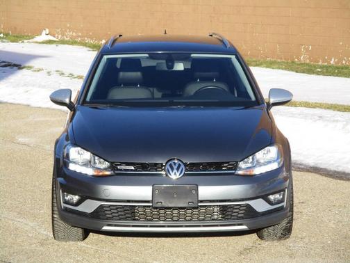 2019 Volkswagen Golf Alltrack TSI S