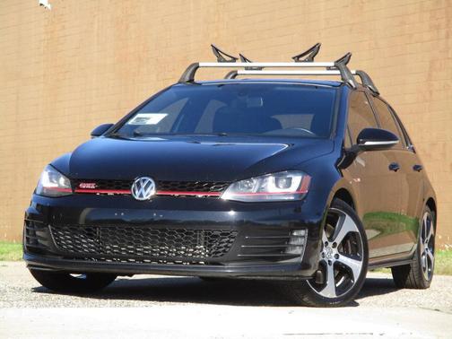 2017 Volkswagen Golf GTI 2.0T SE 4-Door