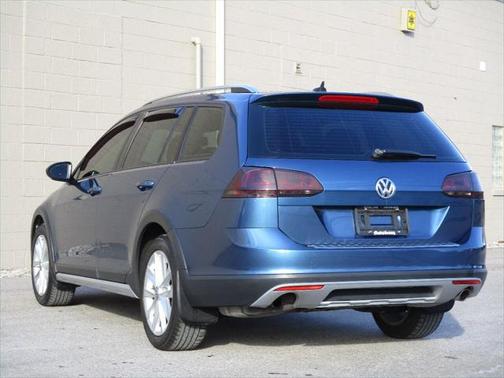 2017 Volkswagen Golf Alltrack TSI SE