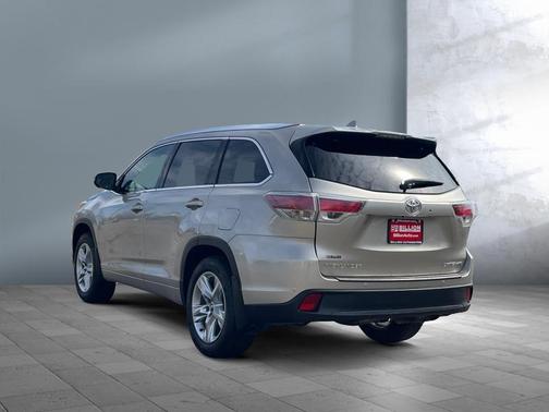 2016 Toyota Highlander Limited Platinum
