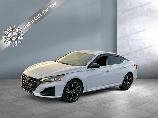 2024 Nissan Altima SR Intelligent AWD