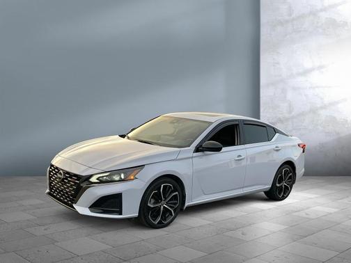 2024 Nissan Altima SR Intelligent AWD