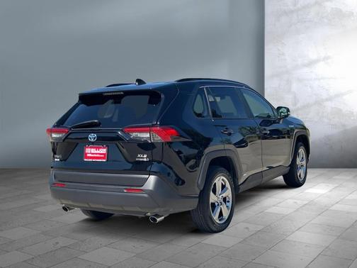 2021 Toyota RAV4 Hybrid XLE Premium