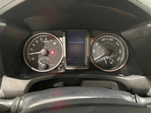 Super White 2020 Toyota Tacoma TRD Sport