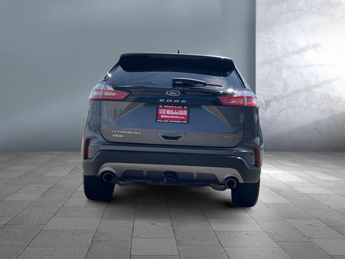 Carbonized Gray Metallic 2021 Ford Edge Titanium
