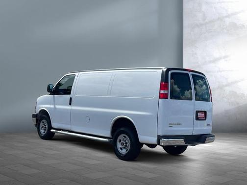 2023 GMC Savana 2500 Work Van