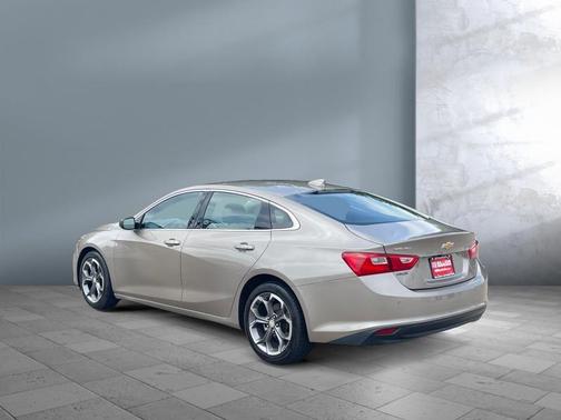 Mineral Gray Metallic 2023 Chevrolet Malibu FWD 1LT