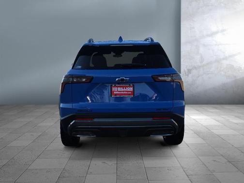 Reef Blue Metallic 2026 Chevrolet Equinox FWD ACTIV