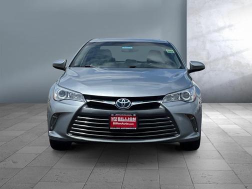 2016 Toyota Camry Hybrid XLE