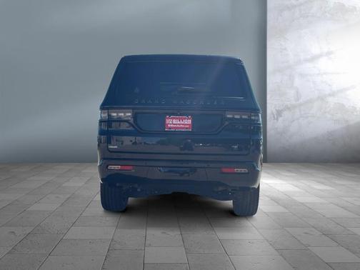 Diamond Black Crystal Pearlcoat 2024 Jeep Grand Wagoneer Series II 4x4