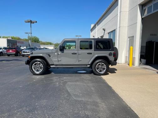 2021 Jeep Wrangler Unlimited Sahara