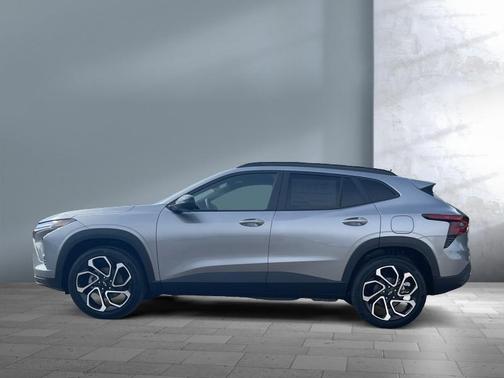 Sterling Gray Metallic 2026 Chevrolet Trax FWD 2RS