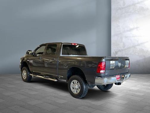 2018 RAM 2500 Tradesman Crew Cab 4x4 6'4' Box