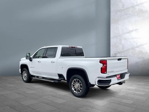 Summit White 2026 Chevrolet Silverado 2500 LTZ