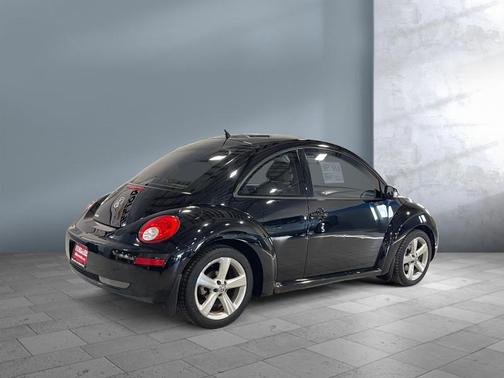2007 Volkswagen New Beetle 2.5