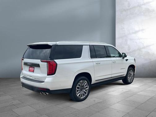 White Frost Tricoat 2024 GMC Yukon XL Denali Ultimate