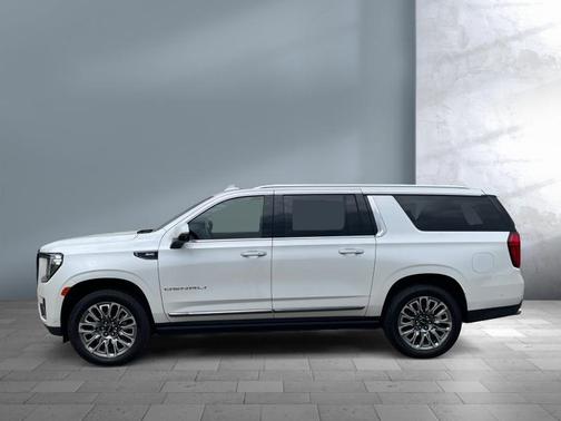 White Frost Tricoat 2024 GMC Yukon XL Denali Ultimate