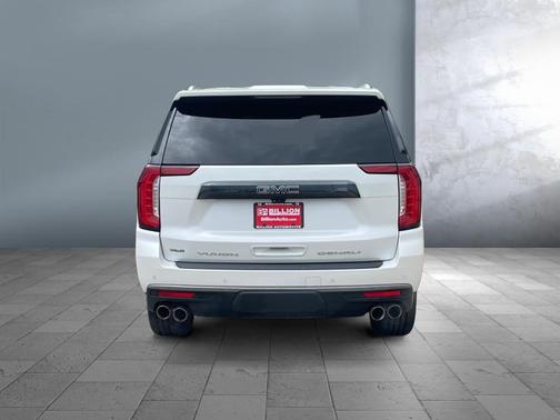 White Frost Tricoat 2024 GMC Yukon XL Denali Ultimate