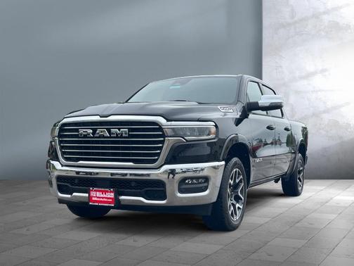 Diamond Black Crystal Pearlcoat 2025 RAM 1500 Laramie