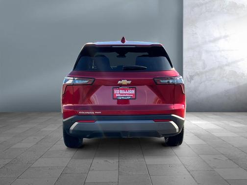 Radiant Red Tintcoat 2026 Chevrolet Equinox 1LT