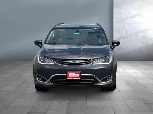 2018 Chrysler Pacifica Hybrid Touring L