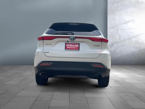 Blizzard Pearl 2021 Toyota Venza LE