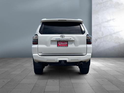 Super White 2017 Toyota 4Runner SR5 Premium