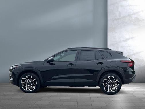 Mosaic Black Metallic 2026 Chevrolet Trax FWD 2RS