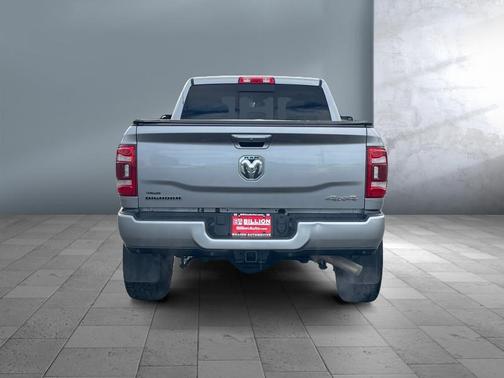 2021 RAM 2500 Big Horn Crew Cab 4x4 6'4' Box