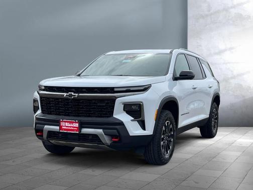 Polar White Tricoat 2026 Chevrolet Traverse AWD Z71