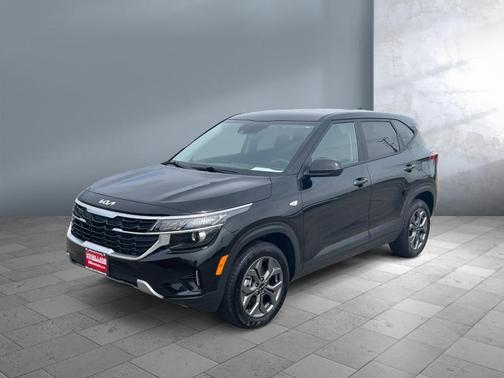 Fusion Black 2026 Kia Seltos LX