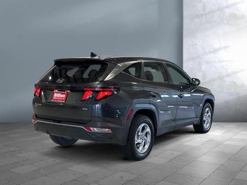 2023 Hyundai TUCSON SE