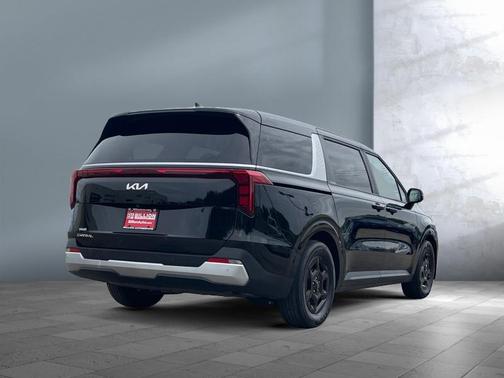 Aurora Black Pearl 2025 Kia Carnival LXS