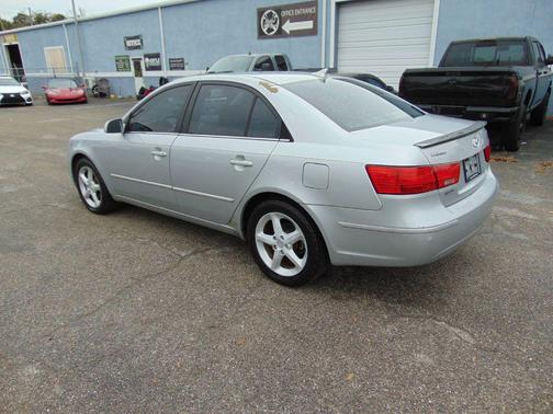 2009 Hyundai SONATA SE