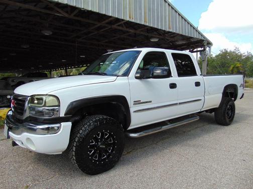 Summit White 2004 GMC Sierra 2500 SLT H/D Crew Cab