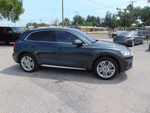 Azores Green Metallic 2018 Audi Q5 2.0T Prestige