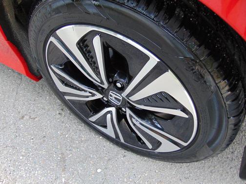 RED 2018 Honda Civic EX