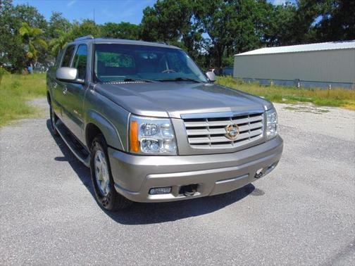 2003 Cadillac Escalade EXT Base