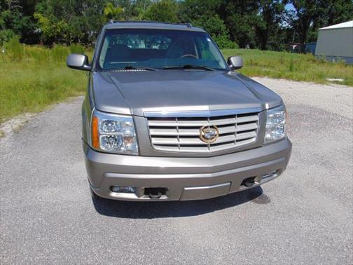 2003 Cadillac Escalade EXT Base
