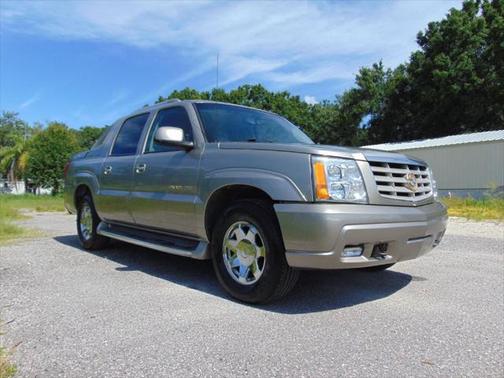 2003 Cadillac Escalade EXT Base
